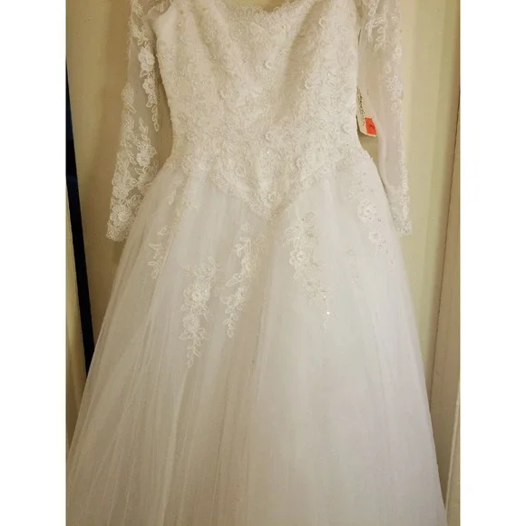 Dress - Picture 4 of 12